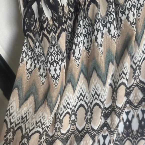 Lily Rose Black and Cream Maxi Dress - Picture 4 of 4